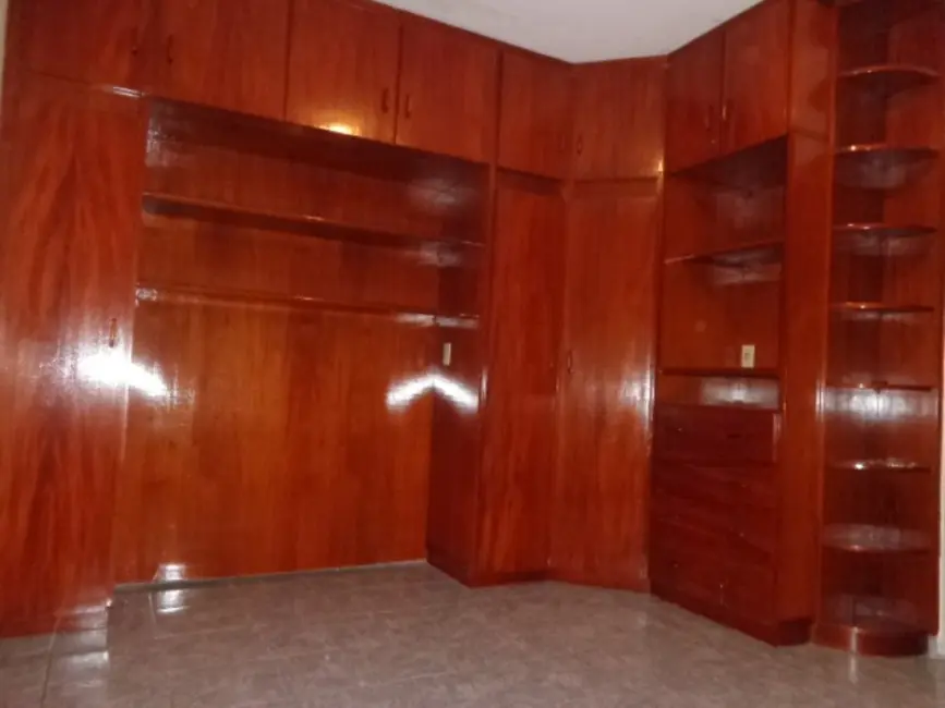 Casa com 4 quartos à venda, 213m2 em Jardim Santa Lúcia, Campinas - SP - imagem 9 Foto 9 de Casa com 4 quartos à venda, 213m2 em Jardim Santa Lúcia, Campinas - SP