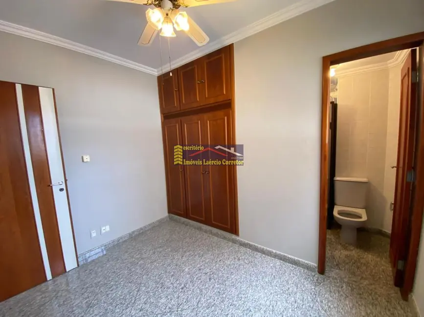 Foto 5 de Apartamento com 4 quartos à venda, 238m2 em Campinas - SP