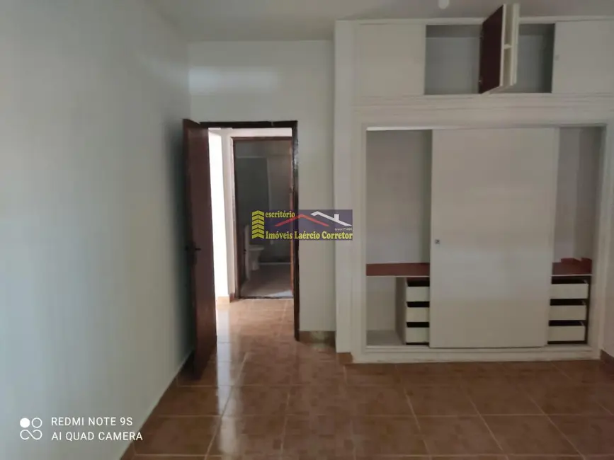 Casa com 2 quartos à venda, 300m2 em Valinhos - SP - imagem 9 Foto 9 de Casa com 2 quartos à venda, 300m2 em Valinhos - SP