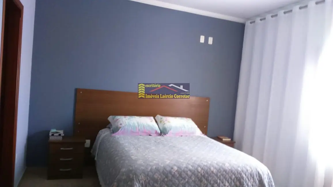 Casa com 3 quartos à venda, 240m2 em Valinhos - SP - imagem 7 Foto 7 de Casa com 3 quartos à venda, 240m2 em Valinhos - SP