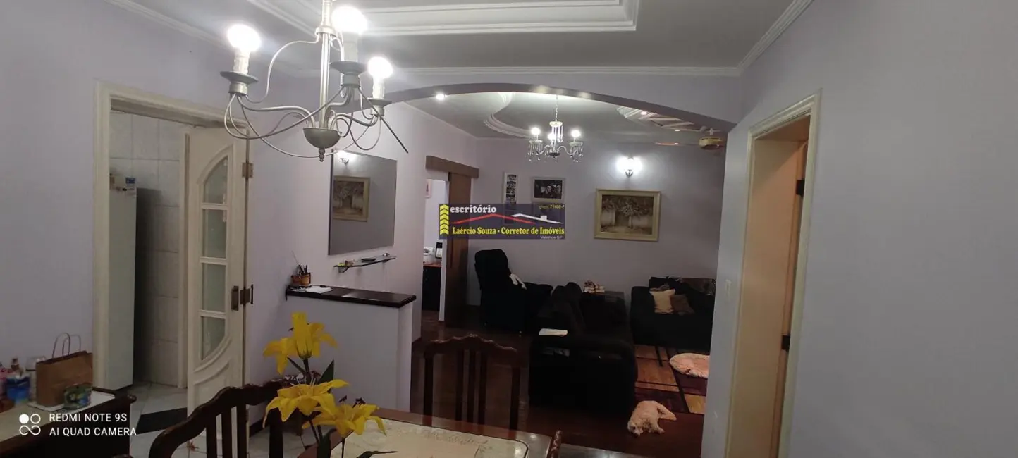 Casa com 3 quartos à venda, 336m2 em Valinhos - SP - imagem 9 Foto 9 de Casa com 3 quartos à venda, 336m2 em Valinhos - SP