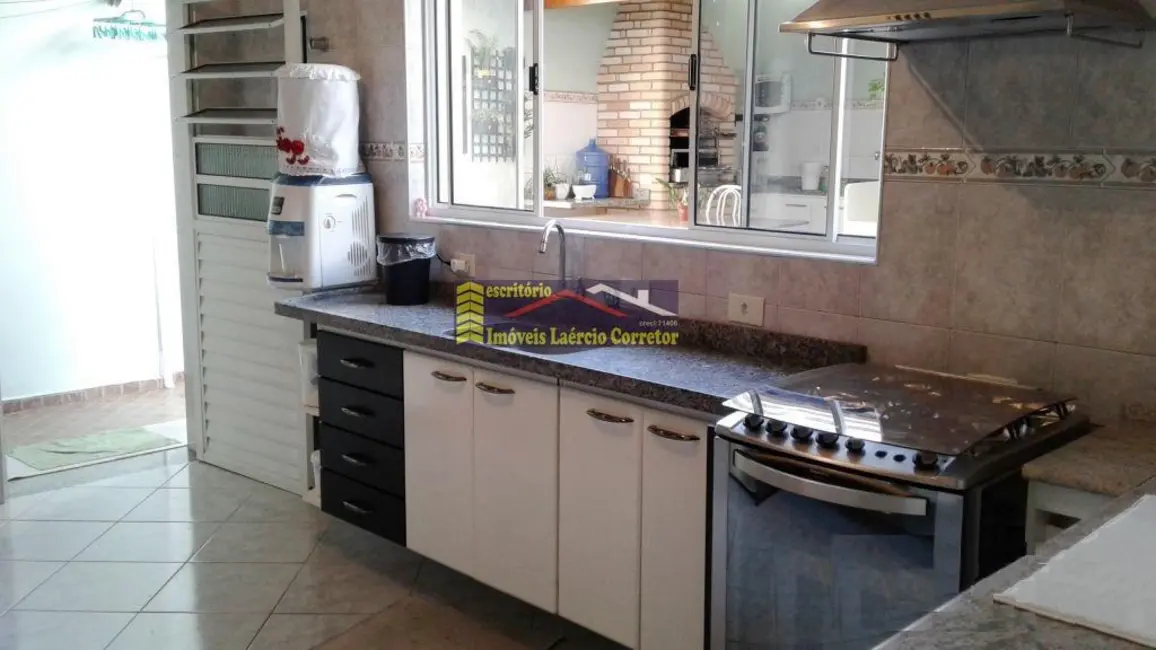 Casa de Condomínio com 3 quartos à venda, 190m2 em Valinhos - SP - imagem 6 Foto 6 de Casa de Condomínio com 3 quartos à venda, 190m2 em Valinhos - SP