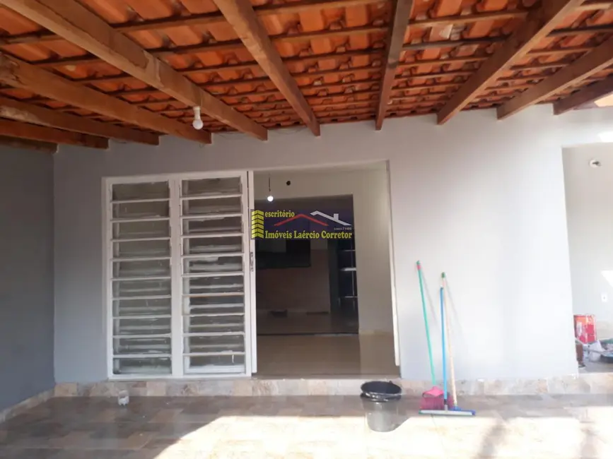 Foto 2 de Casa com 3 quartos à venda, 166m2 em Paulinia - SP