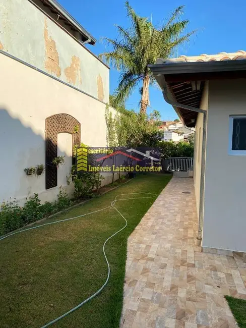 Foto 3 de Casa com 2 quartos à venda, 200m2 em Vinhedo - SP