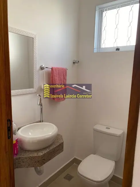 Foto 8 de Casa com 2 quartos à venda, 200m2 em Vinhedo - SP