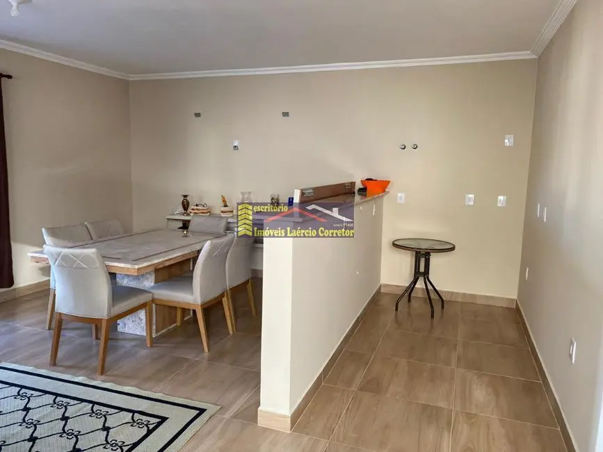 Foto 6 de Casa com 2 quartos à venda, 200m2 em Vinhedo - SP