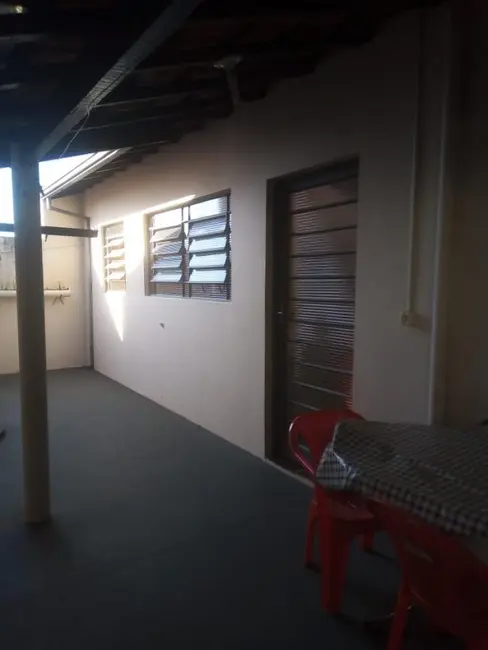 Casa com 3 quartos à venda, 260m2 em Valinhos - SP - imagem 5 Foto 5 de Casa com 3 quartos à venda, 260m2 em Valinhos - SP