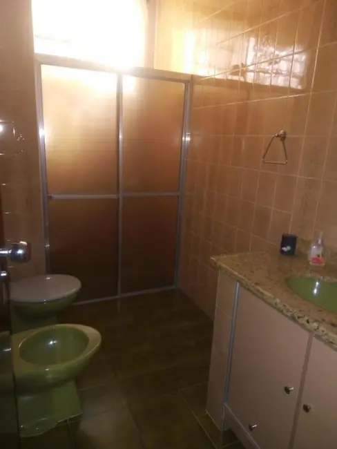 Casa com 3 quartos à venda, 260m2 em Valinhos - SP - imagem 9 Foto 9 de Casa com 3 quartos à venda, 260m2 em Valinhos - SP