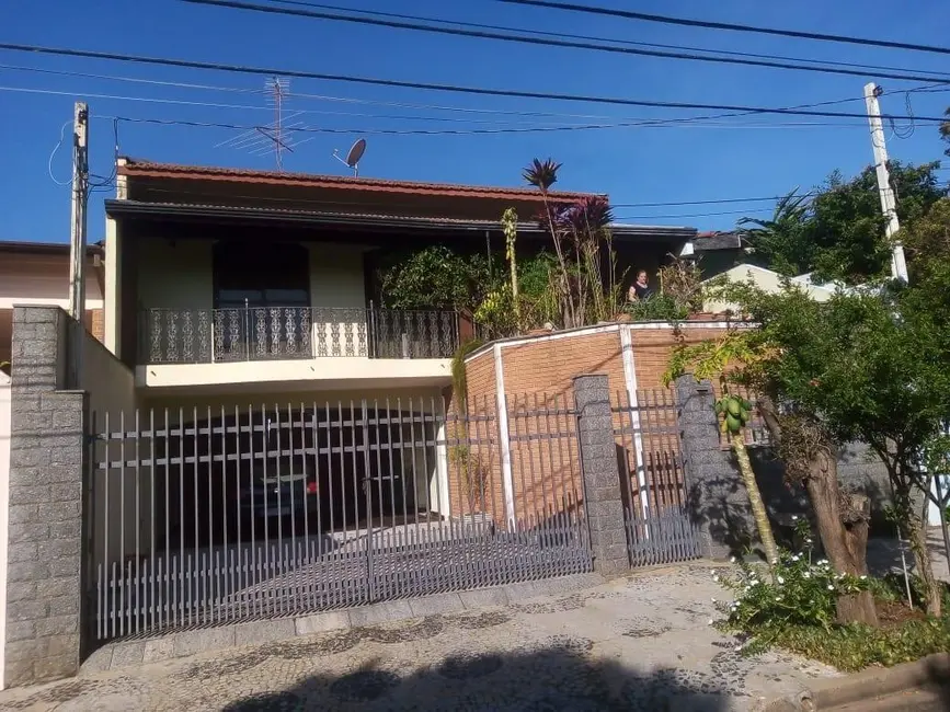 Foto 1 de Casa com 3 quartos à venda, 260m2 em Valinhos - SP
