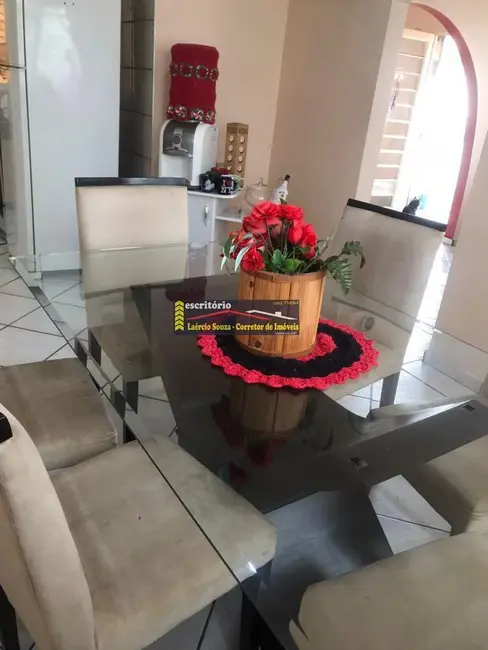 Casa com 2 quartos à venda, 260m2 em Valinhos - SP - imagem 8 Foto 8 de Casa com 2 quartos à venda, 260m2 em Valinhos - SP