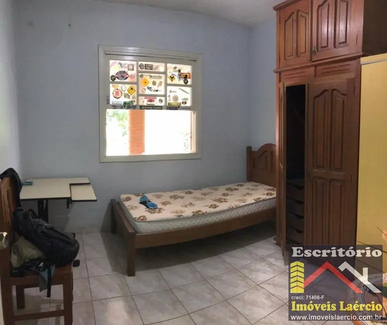 Chácara com 3 quartos à venda, 350m2 em Jarinu - SP - imagem 8 Foto 8 de Chácara com 3 quartos à venda, 350m2 em Jarinu - SP