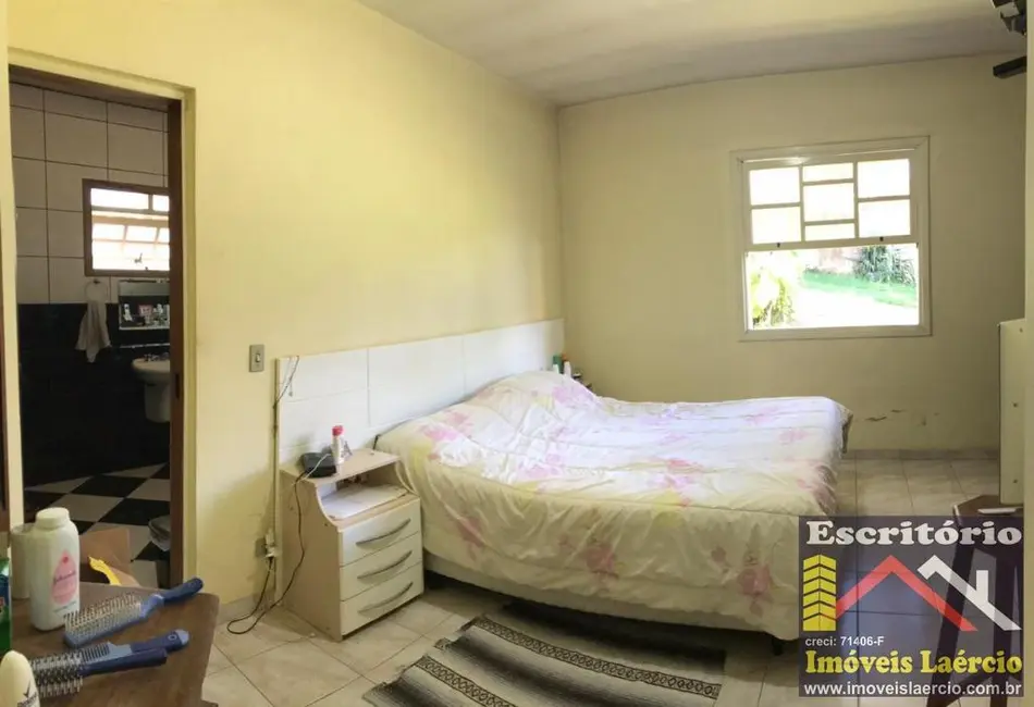 Chácara com 3 quartos à venda, 350m2 em Jarinu - SP - imagem 5 Foto 5 de Chácara com 3 quartos à venda, 350m2 em Jarinu - SP