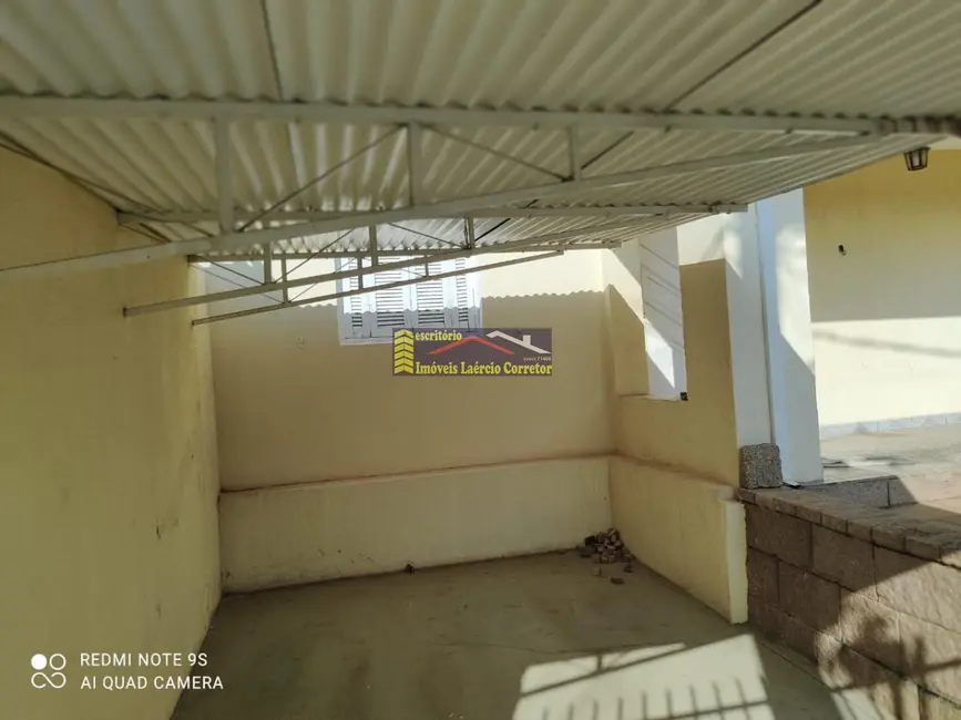 Casa com 3 quartos à venda, 180m2 em Valinhos - SP - imagem 3 Foto 3 de Casa com 3 quartos à venda, 180m2 em Valinhos - SP