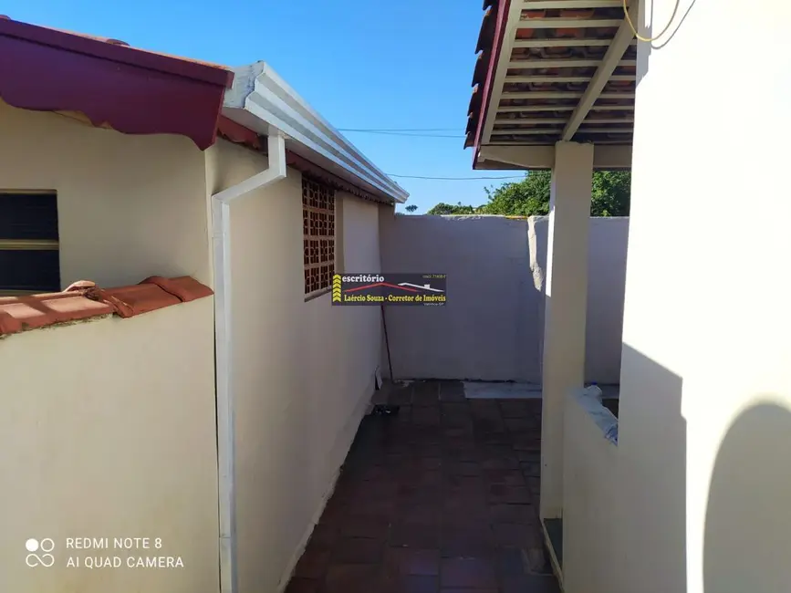 Casa com 3 quartos à venda, 178m2 em Valinhos - SP - imagem 3 Foto 3 de Casa com 3 quartos à venda, 178m2 em Valinhos - SP