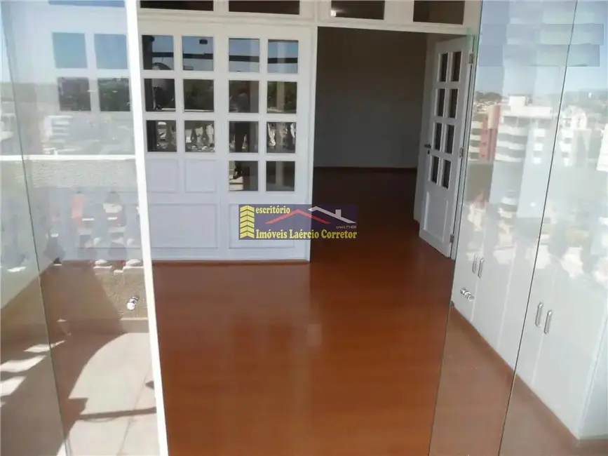 Foto 5 de Apartamento com 3 quartos à venda, 243m2 em Valinhos - SP