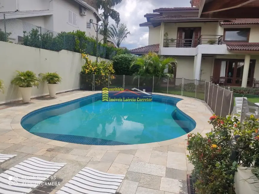 Casa de Condomínio com 4 quartos à venda, 567m2 em Valinhos - SP - imagem 3 Foto 3 de Casa de Condomínio com 4 quartos à venda, 567m2 em Valinhos - SP