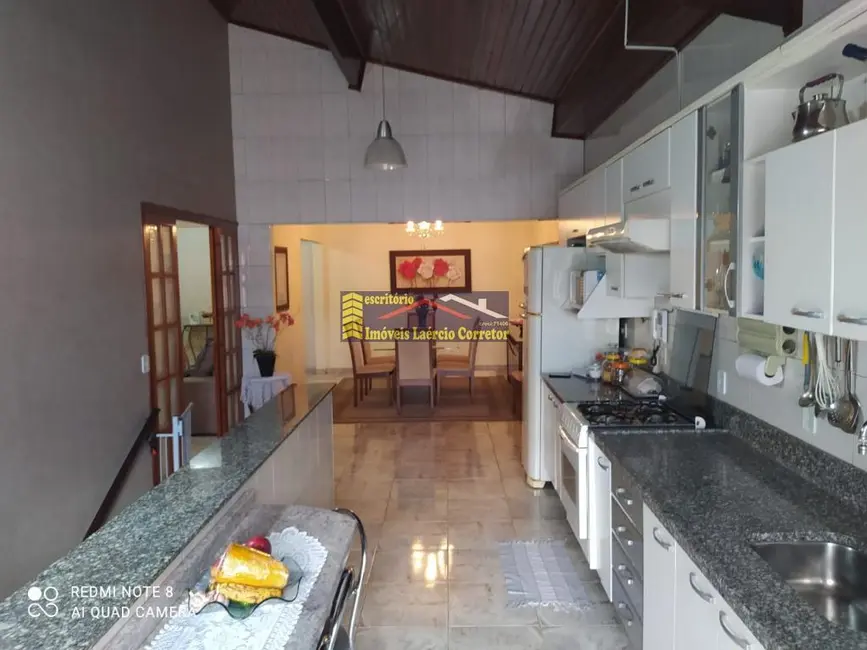 Foto 3 de Casa com 3 quartos à venda, 250m2 em Vinhedo - SP