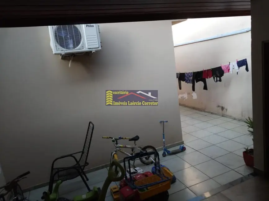 Foto 4 de Casa com 2 quartos à venda, 94m2 em Sumare - SP