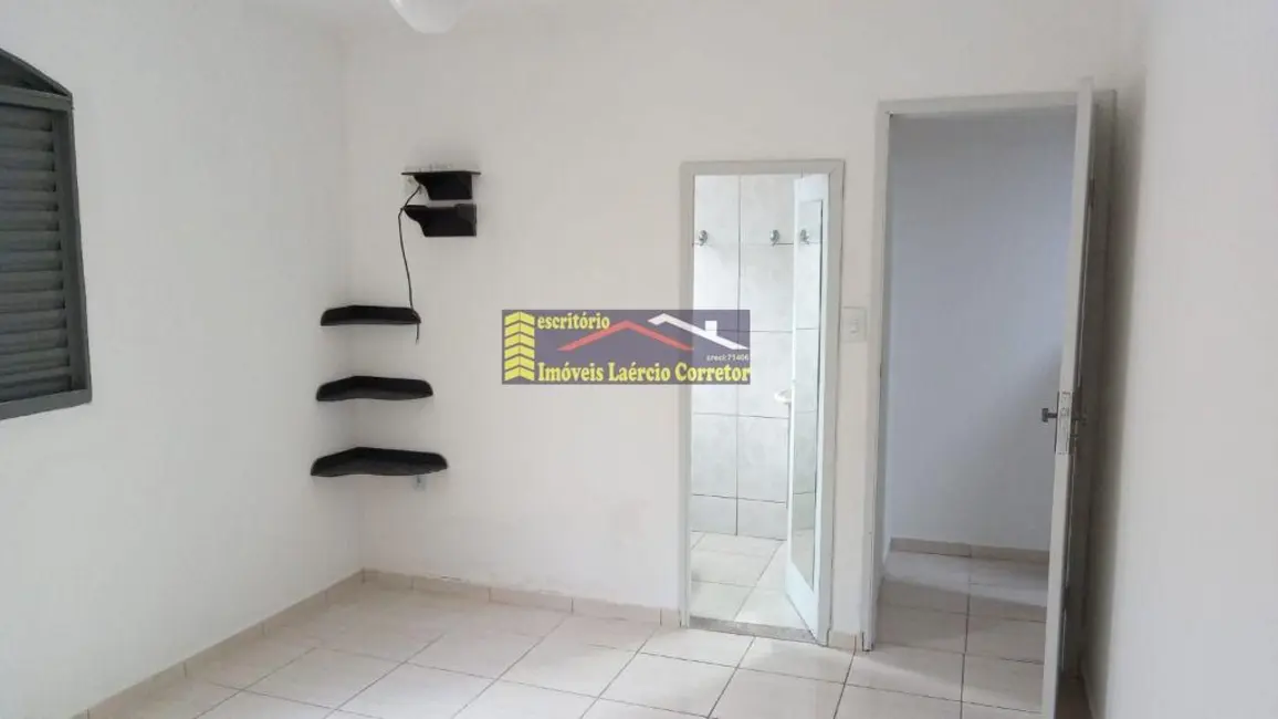 Casa com 3 quartos à venda, 180m2 em Valinhos - SP - imagem 9 Foto 9 de Casa com 3 quartos à venda, 180m2 em Valinhos - SP