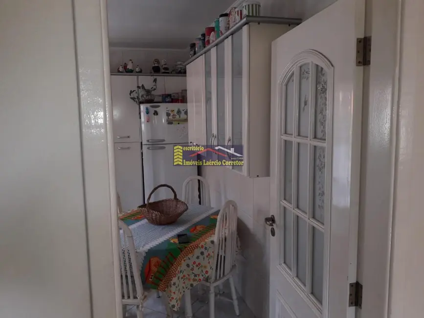 Casa com 3 quartos à venda, 200m2 em Valinhos - SP - imagem 6 Foto 6 de Casa com 3 quartos à venda, 200m2 em Valinhos - SP