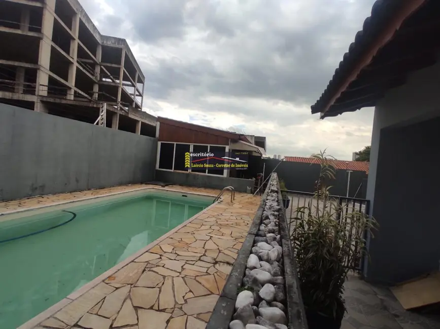 Casa com 4 quartos à venda, 331m2 em Valinhos - SP - imagem 5 Foto 5 de Casa com 4 quartos à venda, 331m2 em Valinhos - SP