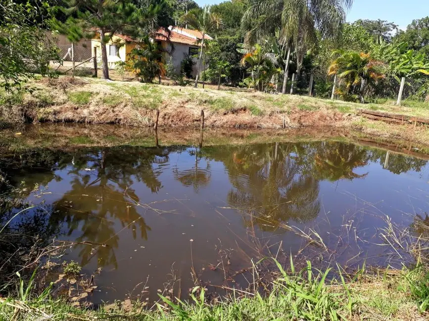 Chácara com 2 quartos à venda, 130m2 em Tuiuti - SP - imagem 3 Foto 3 de Chácara com 2 quartos à venda, 130m2 em Tuiuti - SP