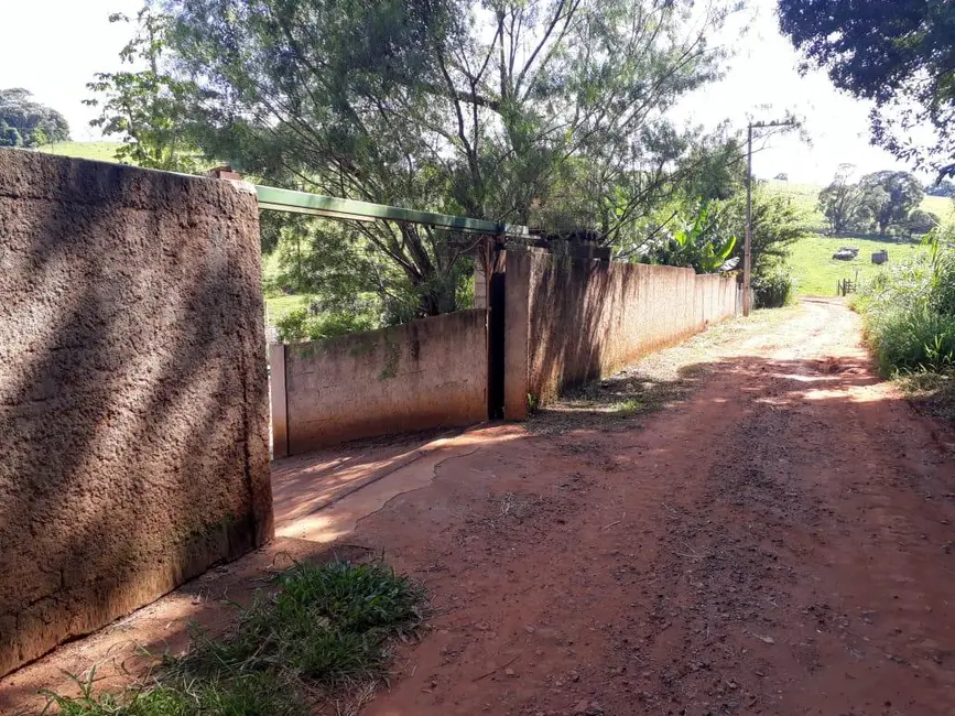 Chácara com 2 quartos à venda, 130m2 em Tuiuti - SP - imagem 5 Foto 5 de Chácara com 2 quartos à venda, 130m2 em Tuiuti - SP