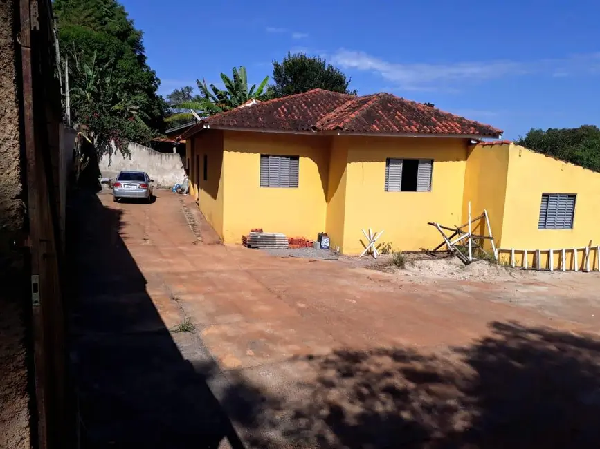 Chácara com 2 quartos à venda, 130m2 em Tuiuti - SP - imagem 4 Foto 4 de Chácara com 2 quartos à venda, 130m2 em Tuiuti - SP