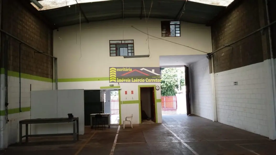 Foto 2 de Armazém / Galpão à venda, 262m2 em Campinas - SP
