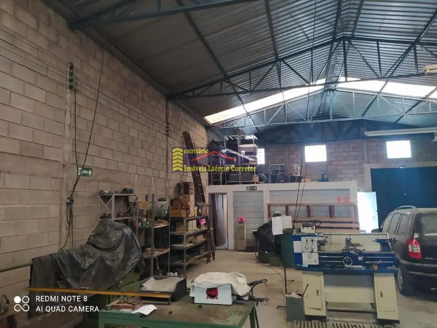 Armazém / Galpão à venda, 220m2 em Campinas - SP - imagem 1 Foto 1 de Armazém / Galpão à venda, 220m2 em Campinas - SP