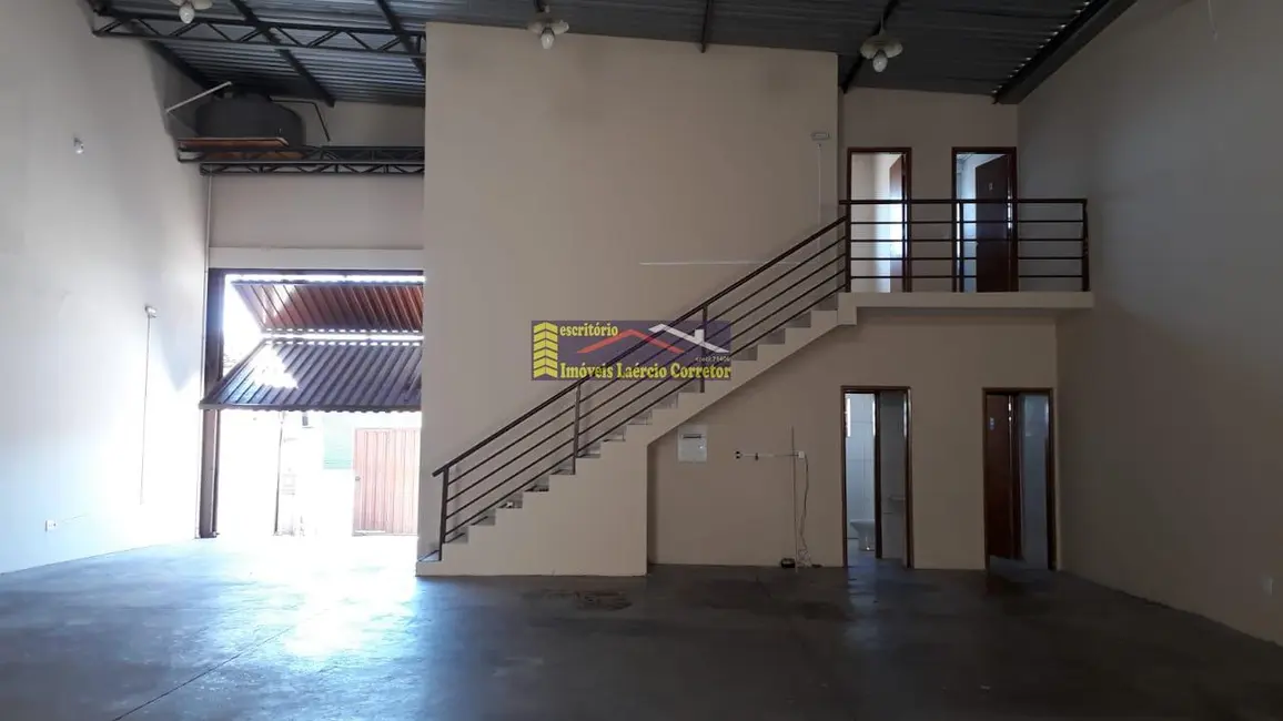 Armazém / Galpão à venda, 247m2 em Valinhos - SP - imagem 3 Foto 3 de Armazém / Galpão à venda, 247m2 em Valinhos - SP