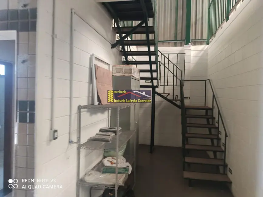 Armazém / Galpão à venda, 1500m2 em Valinhos - SP - imagem 6 Foto 6 de Armazém / Galpão à venda, 1500m2 em Valinhos - SP