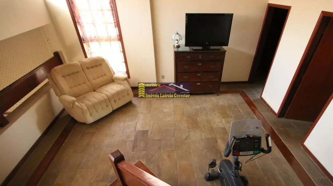 Casa com 3 quartos à venda, 430m2 em Valinhos - SP - imagem 8 Foto 8 de Casa com 3 quartos à venda, 430m2 em Valinhos - SP