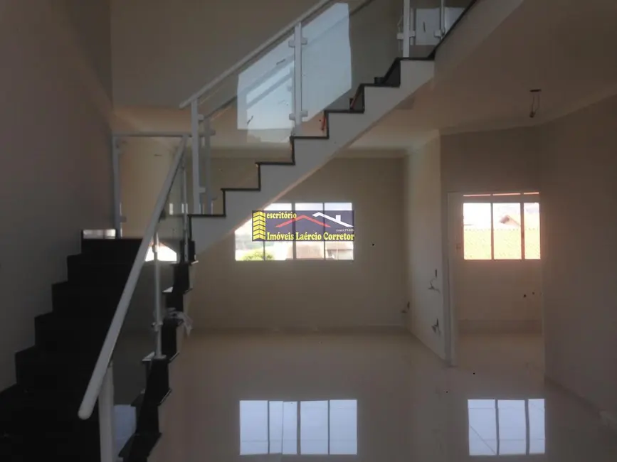 Casa de Condomínio com 3 quartos à venda, 236m2 em Valinhos - SP - imagem 4 Foto 4 de Casa de Condomínio com 3 quartos à venda, 236m2 em Valinhos - SP