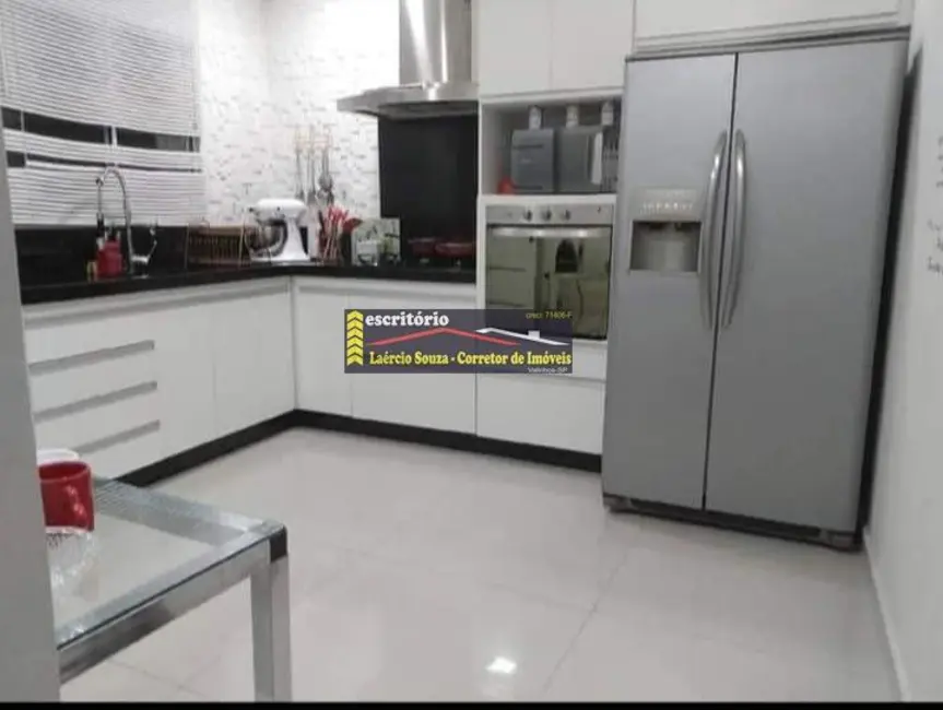 Casa com 4 quartos à venda, 180m2 em Campinas - SP - imagem 2 Foto 2 de Casa com 4 quartos à venda, 180m2 em Campinas - SP