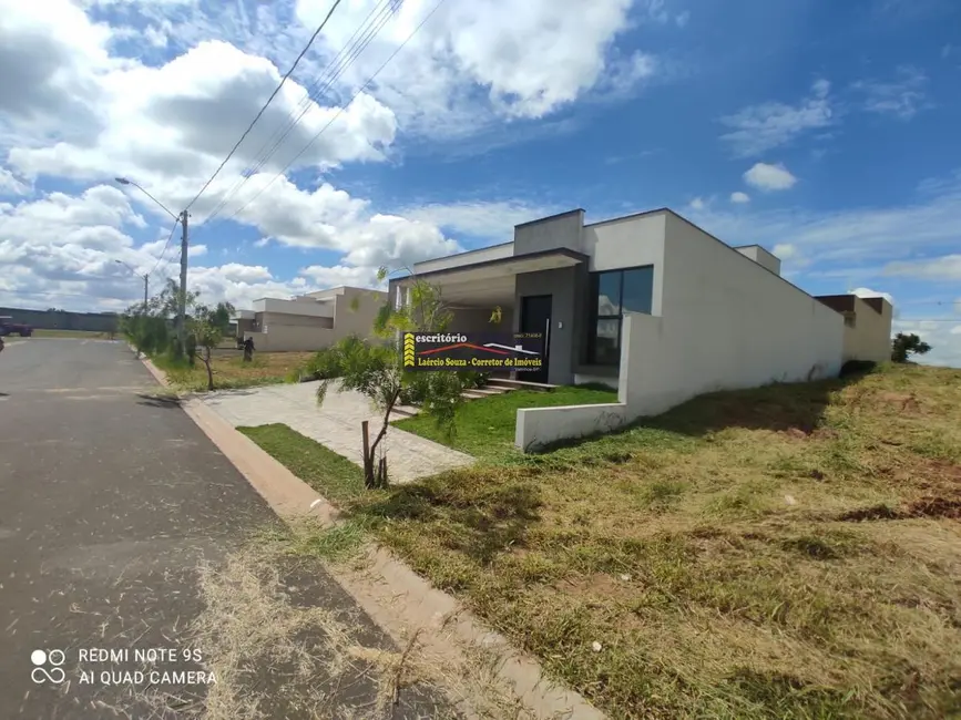 Foto 2 de Casa de Condomínio com 3 quartos à venda, 163m2 em Monte Mor - SP