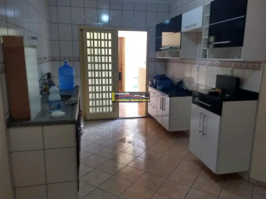 Foto 6 de Casa com 3 quartos à venda, 170m2 em Campinas - SP