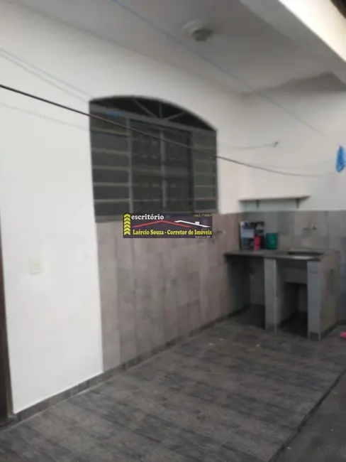 Casa com 3 quartos à venda, 200m2 em Valinhos - SP - imagem 5 Foto 5 de Casa com 3 quartos à venda, 200m2 em Valinhos - SP