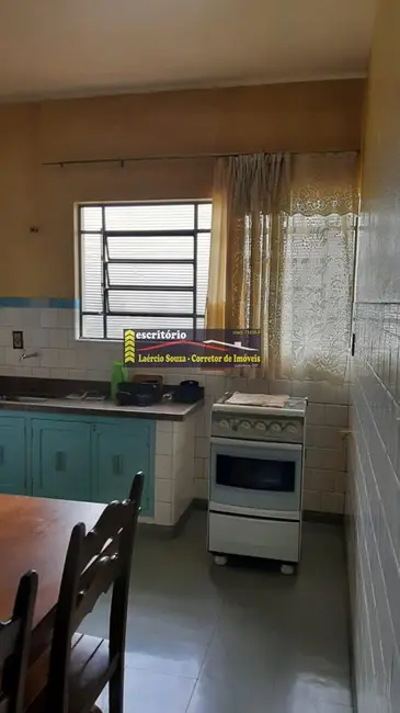 Casa com 2 quartos à venda, 164m2 em Valinhos - SP - imagem 9 Foto 9 de Casa com 2 quartos à venda, 164m2 em Valinhos - SP