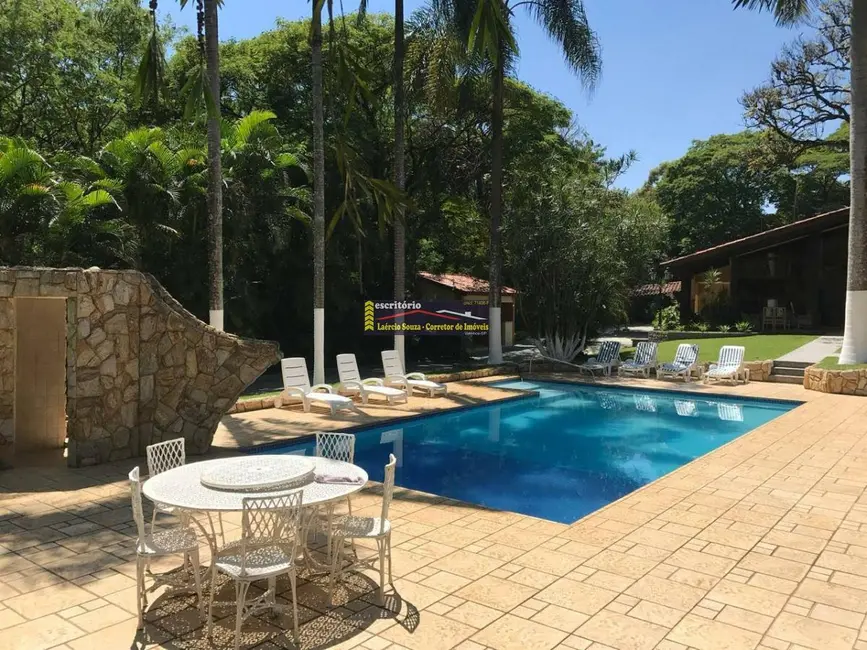 Chácara com 5 quartos à venda, 1148m2 em Valinhos - SP - imagem 6 Foto 6 de Chácara com 5 quartos à venda, 1148m2 em Valinhos - SP