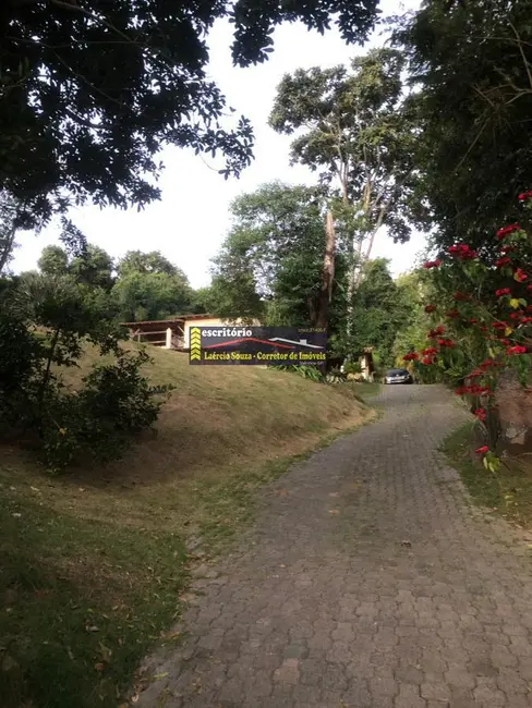 Chácara com 2 quartos à venda, 180m2 em Valinhos - SP - imagem 8 Foto 8 de Chácara com 2 quartos à venda, 180m2 em Valinhos - SP