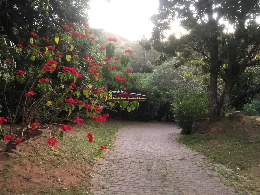 Chácara com 2 quartos à venda, 180m2 em Valinhos - SP - imagem 9 Foto 9 de Chácara com 2 quartos à venda, 180m2 em Valinhos - SP