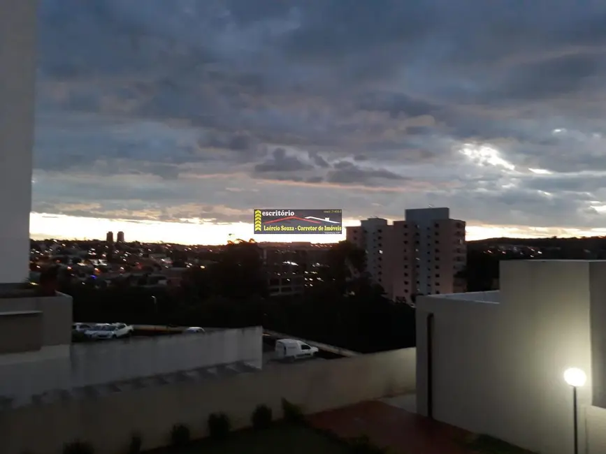 Apartamento com 2 quartos à venda em Valinhos - SP - imagem 8 Foto 8 de Apartamento com 2 quartos à venda em Valinhos - SP