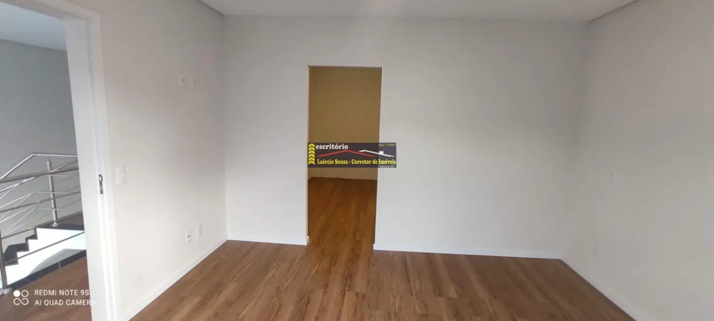 Casa de Condomínio com 3 quartos à venda, 227m2 em Valinhos - SP - imagem 9 Foto 9 de Casa de Condomínio com 3 quartos à venda, 227m2 em Valinhos - SP