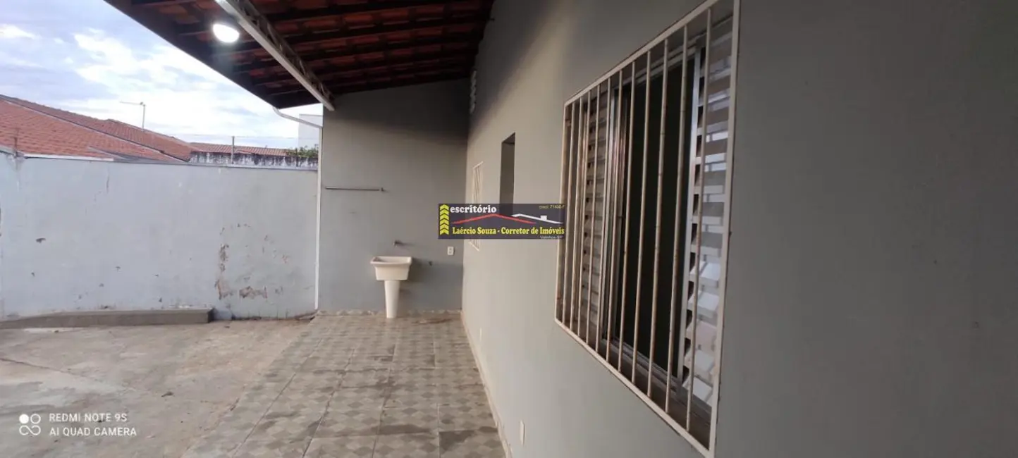 Casa com 2 quartos à venda, 75m2 em Valinhos - SP - imagem 3 Foto 3 de Casa com 2 quartos à venda, 75m2 em Valinhos - SP