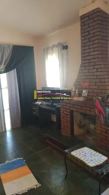 Foto 4 de Chácara com 3 quartos à venda, 280m2 em Alfenas - MG