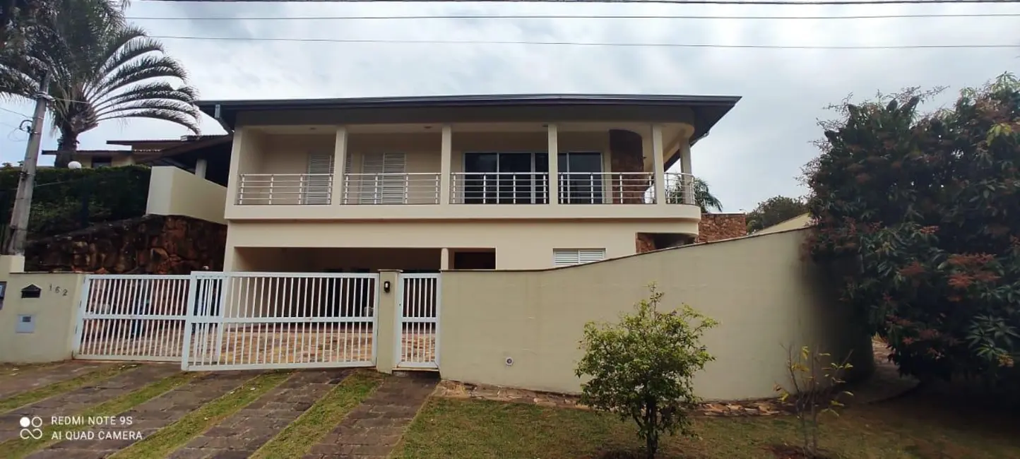 Foto 2 de Casa de Condomínio com 5 quartos à venda, 350m2 em Valinhos - SP