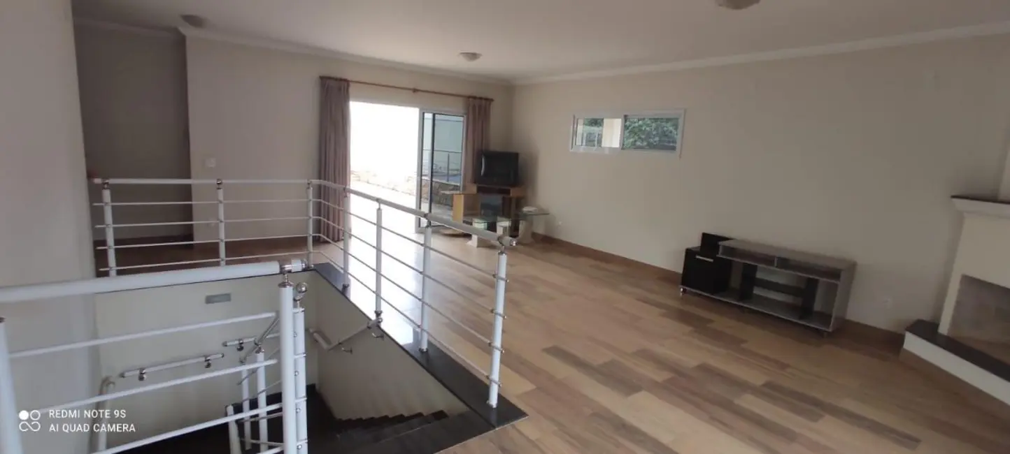 Casa de Condomínio com 5 quartos à venda, 350m2 em Valinhos - SP - imagem 8 Foto 8 de Casa de Condomínio com 5 quartos à venda, 350m2 em Valinhos - SP