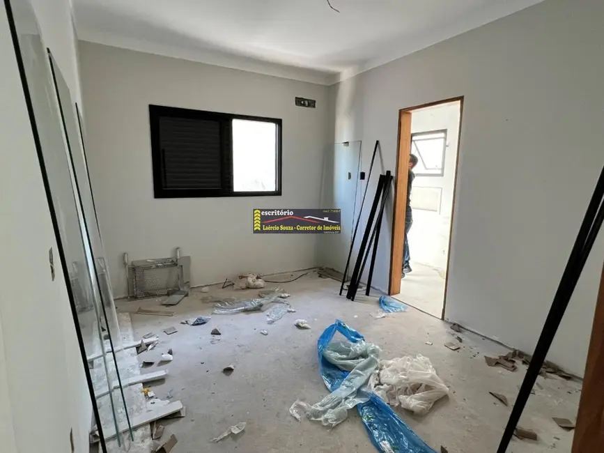 Casa de Condomínio com 3 quartos à venda, 204m2 em Valinhos - SP - imagem 8 Foto 8 de Casa de Condomínio com 3 quartos à venda, 204m2 em Valinhos - SP