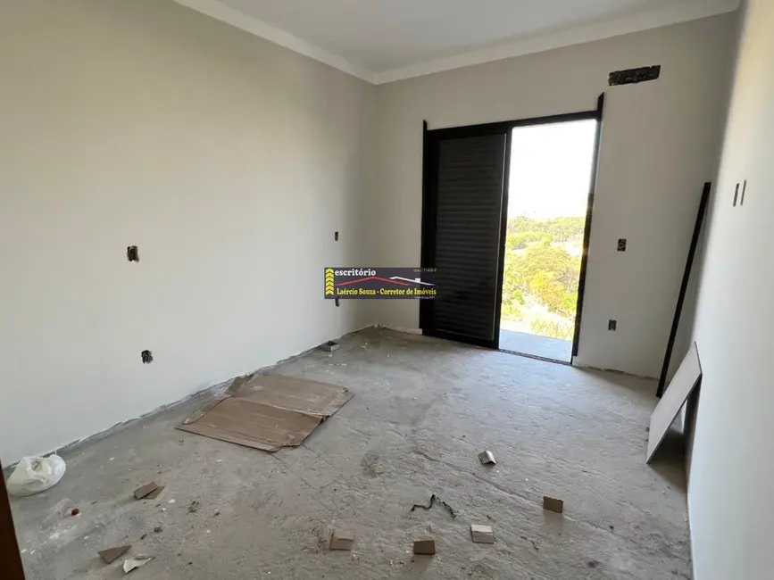 Casa de Condomínio com 3 quartos à venda, 204m2 em Valinhos - SP - imagem 9 Foto 9 de Casa de Condomínio com 3 quartos à venda, 204m2 em Valinhos - SP